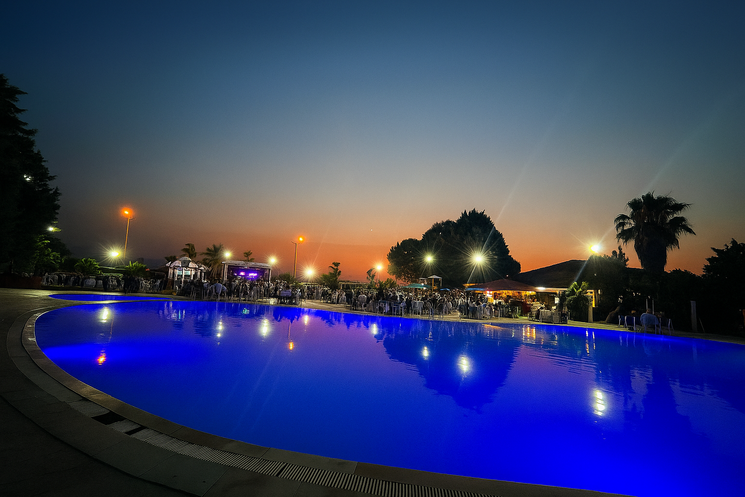 Okaliptus Restaurant Havuz